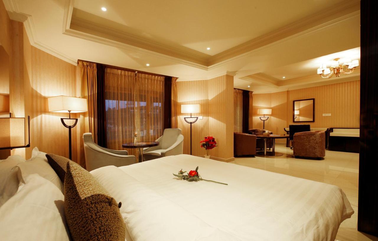 Hotel Park Residency Nilambur Экстерьер фото