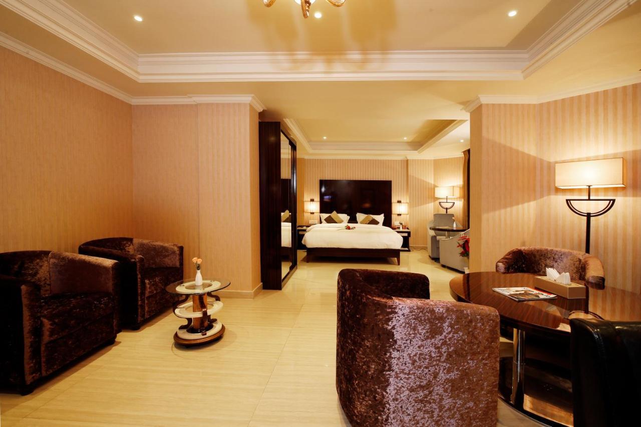 Hotel Park Residency Nilambur Экстерьер фото