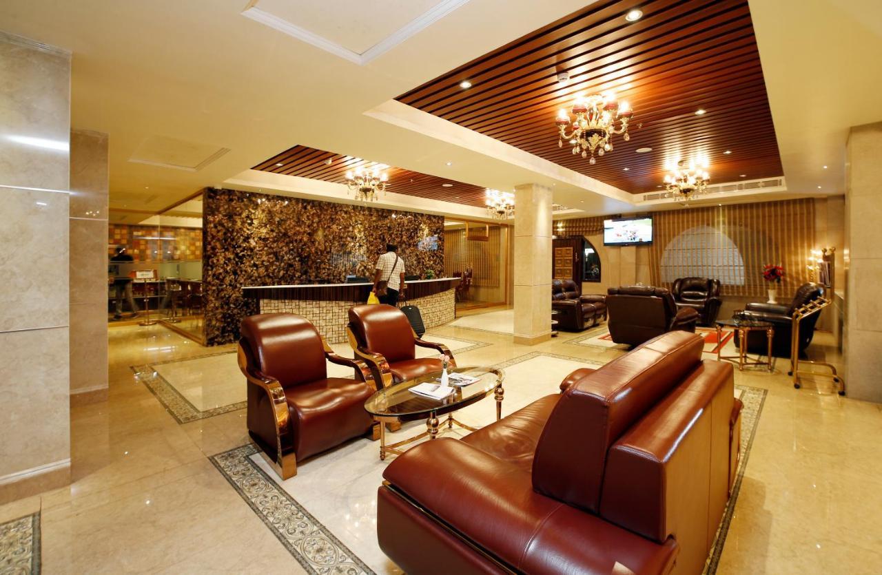 Hotel Park Residency Nilambur Экстерьер фото